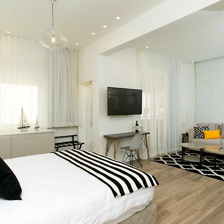 K Suites Tlv By The Beach 텔아비브 외부 사진