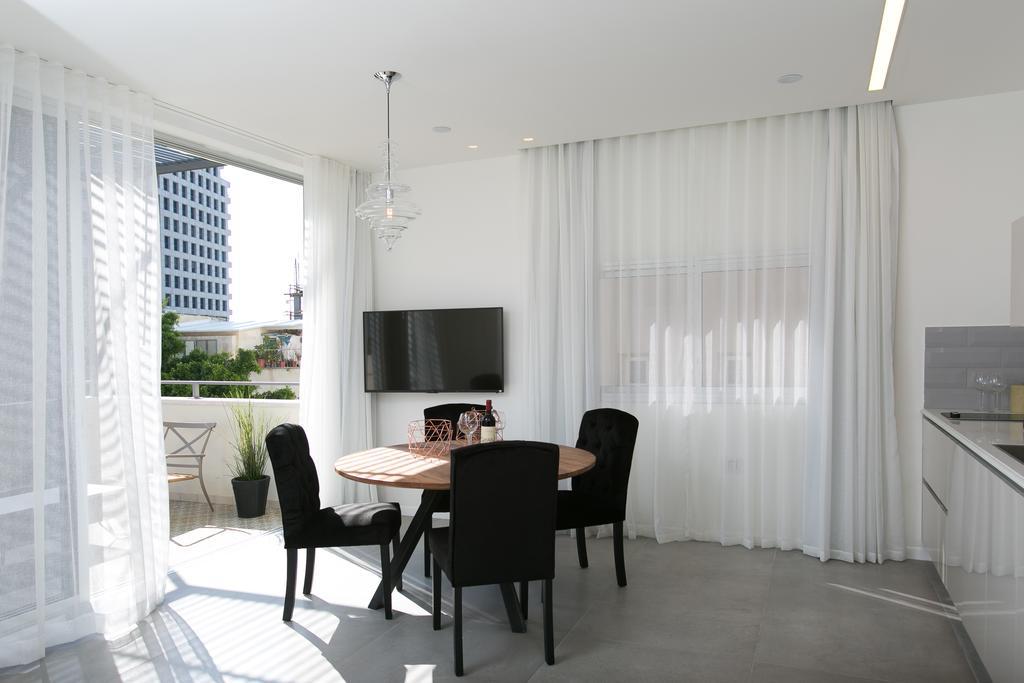 K Suites Tlv By The Beach 텔아비브 외부 사진