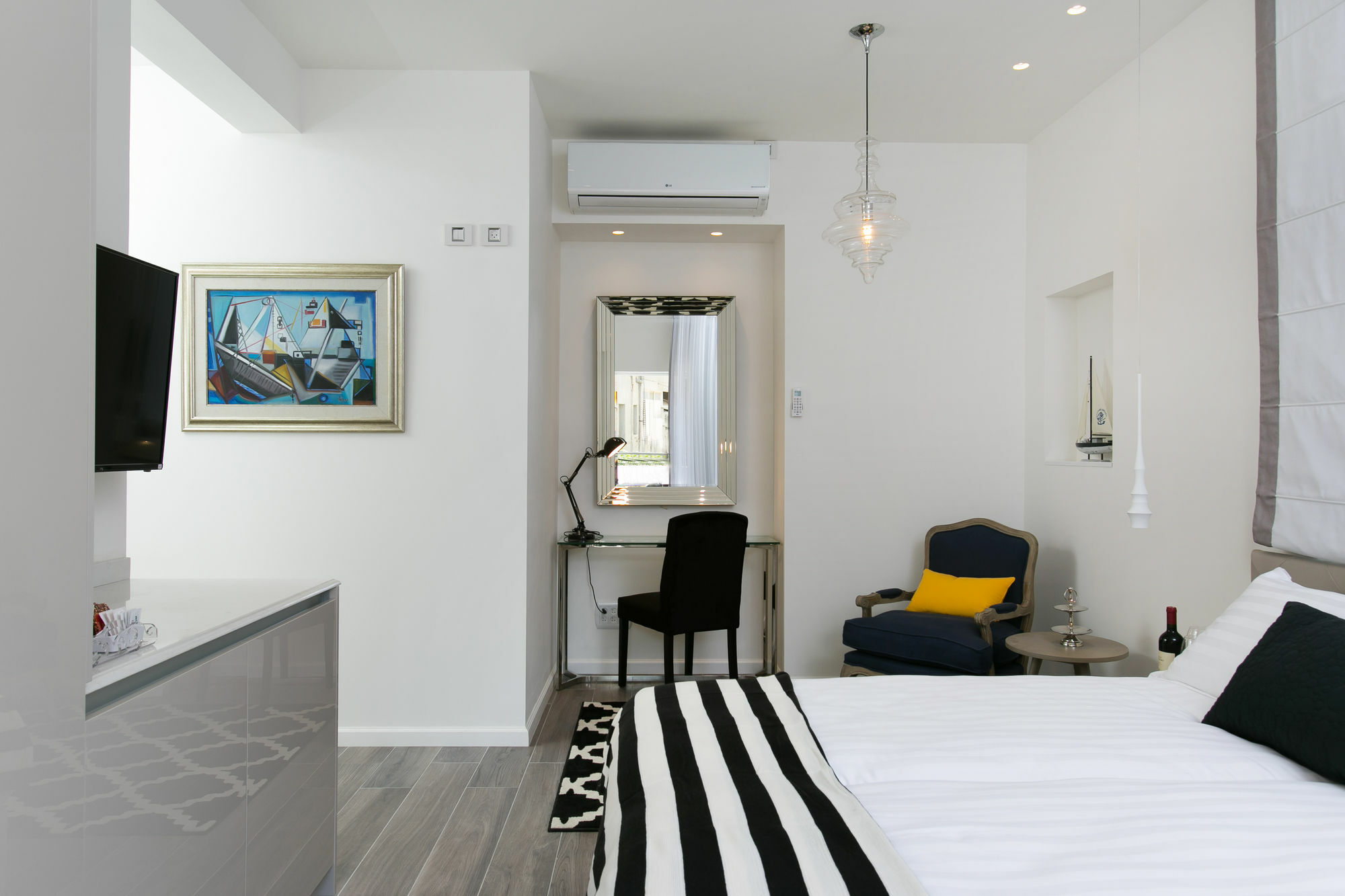 K Suites Tlv By The Beach 텔아비브 외부 사진