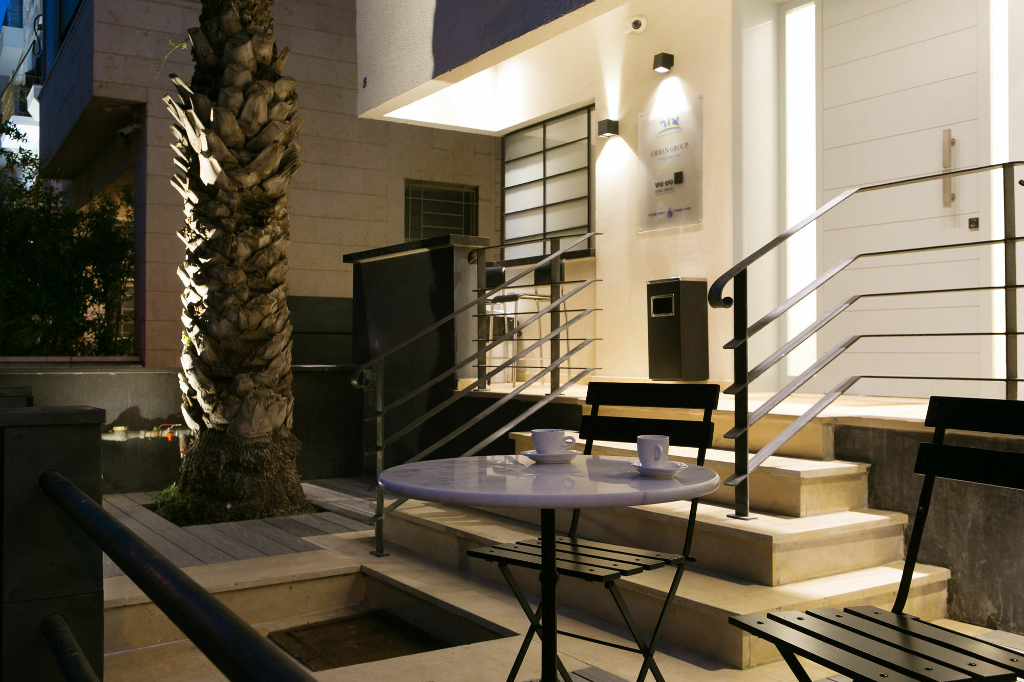 K Suites Tlv By The Beach 텔아비브 외부 사진