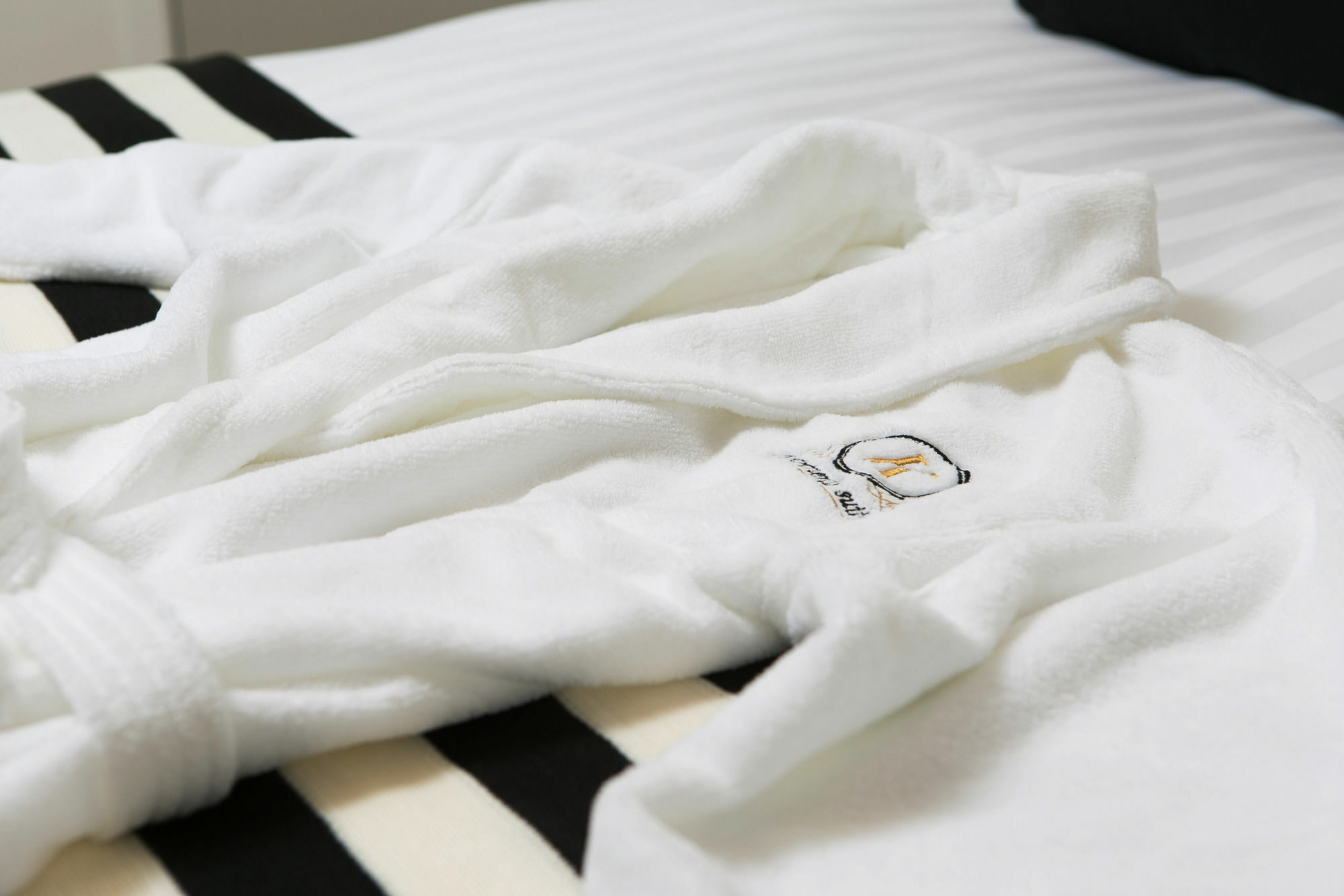 K Suites Tlv By The Beach 텔아비브 외부 사진