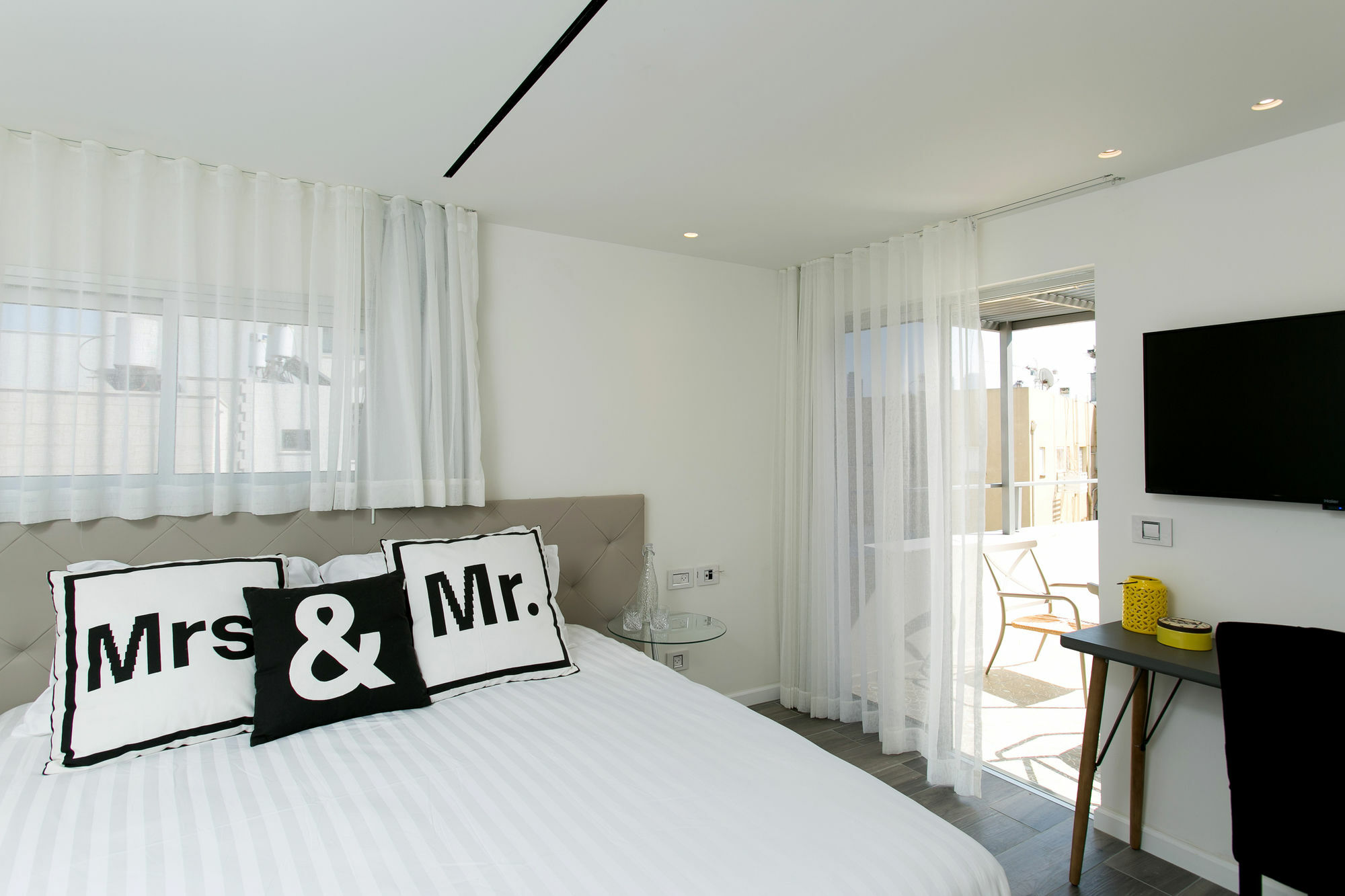 K Suites Tlv By The Beach 텔아비브 외부 사진
